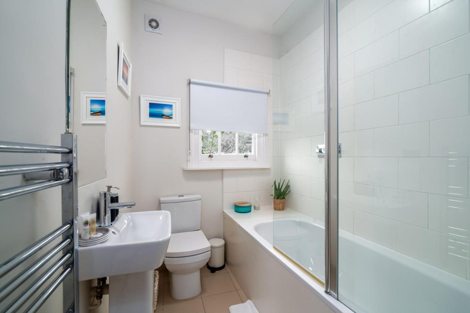 Guestready - Family Home With Garden For 6 London Exterior photo
