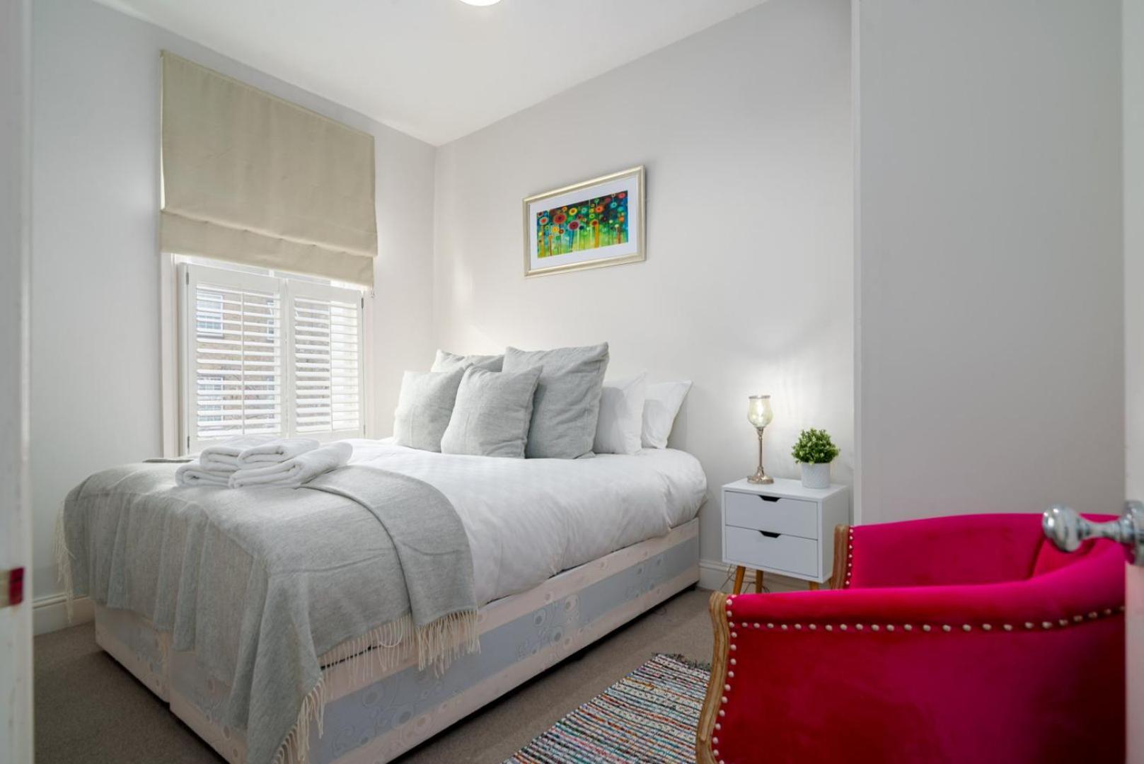 Guestready - Family Home With Garden For 6 London Exterior photo
